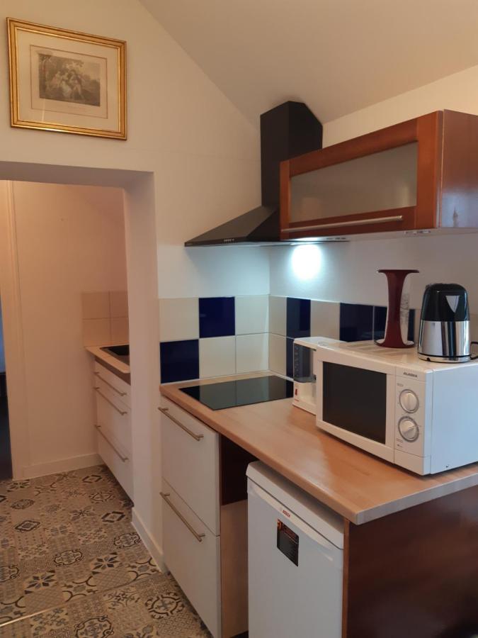 Maison Des Isles Saint-Hilaire-du-Harcouët Buitenkant foto